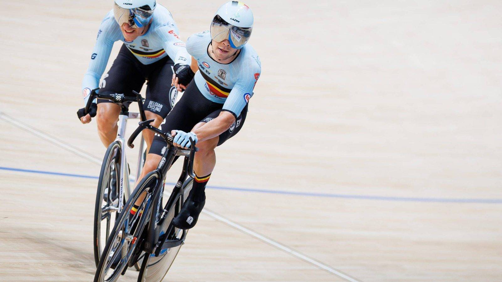 Belgian Lindsay De Vylder and Belgian Fabio Van den Bossche pictured in action during the Madison event at the UCI Track Cycling World Championships in Shanghai, China on Sunday 18 October 2026. The worlds are taking place from 14 to 18 October 2026.
BELGA PHOTO BENOIT DOPPAGNE